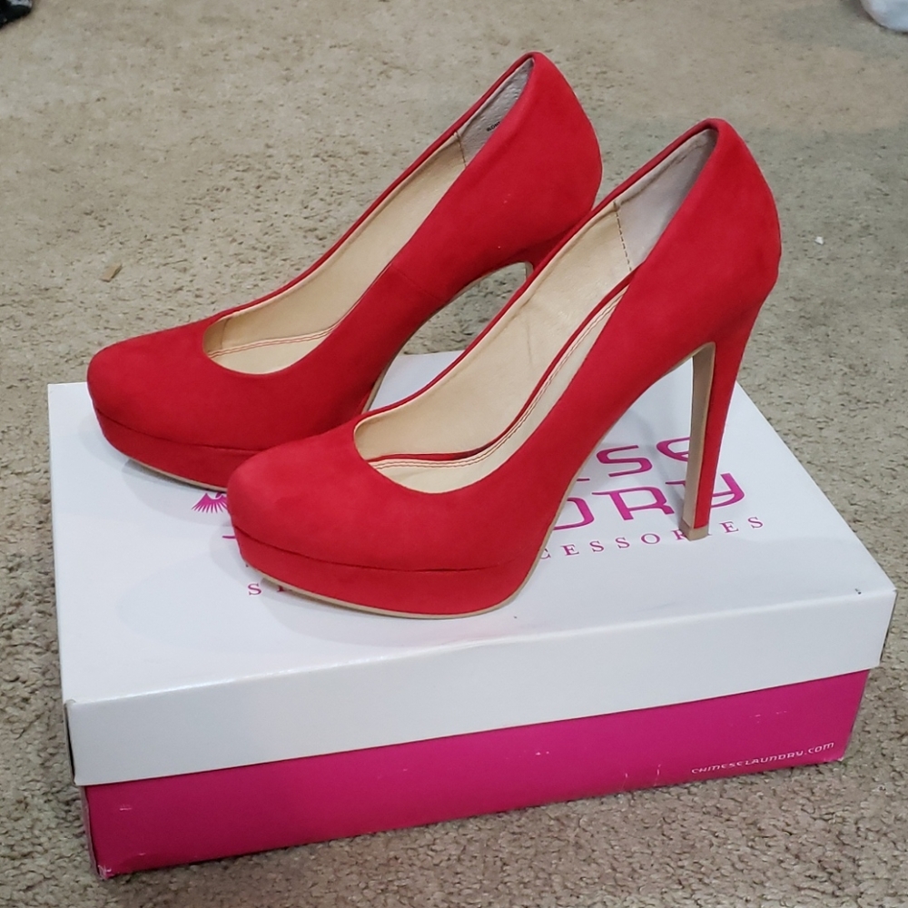 Shoes - Picture 2 of 4